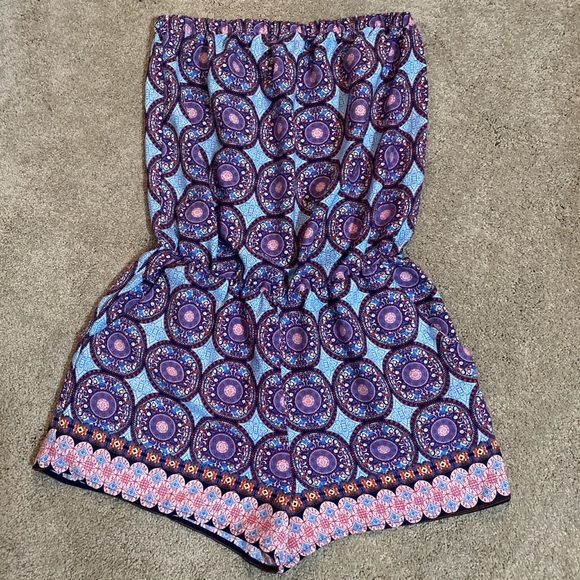 ~ Strapless Romper ~ - Picture 1 of 5